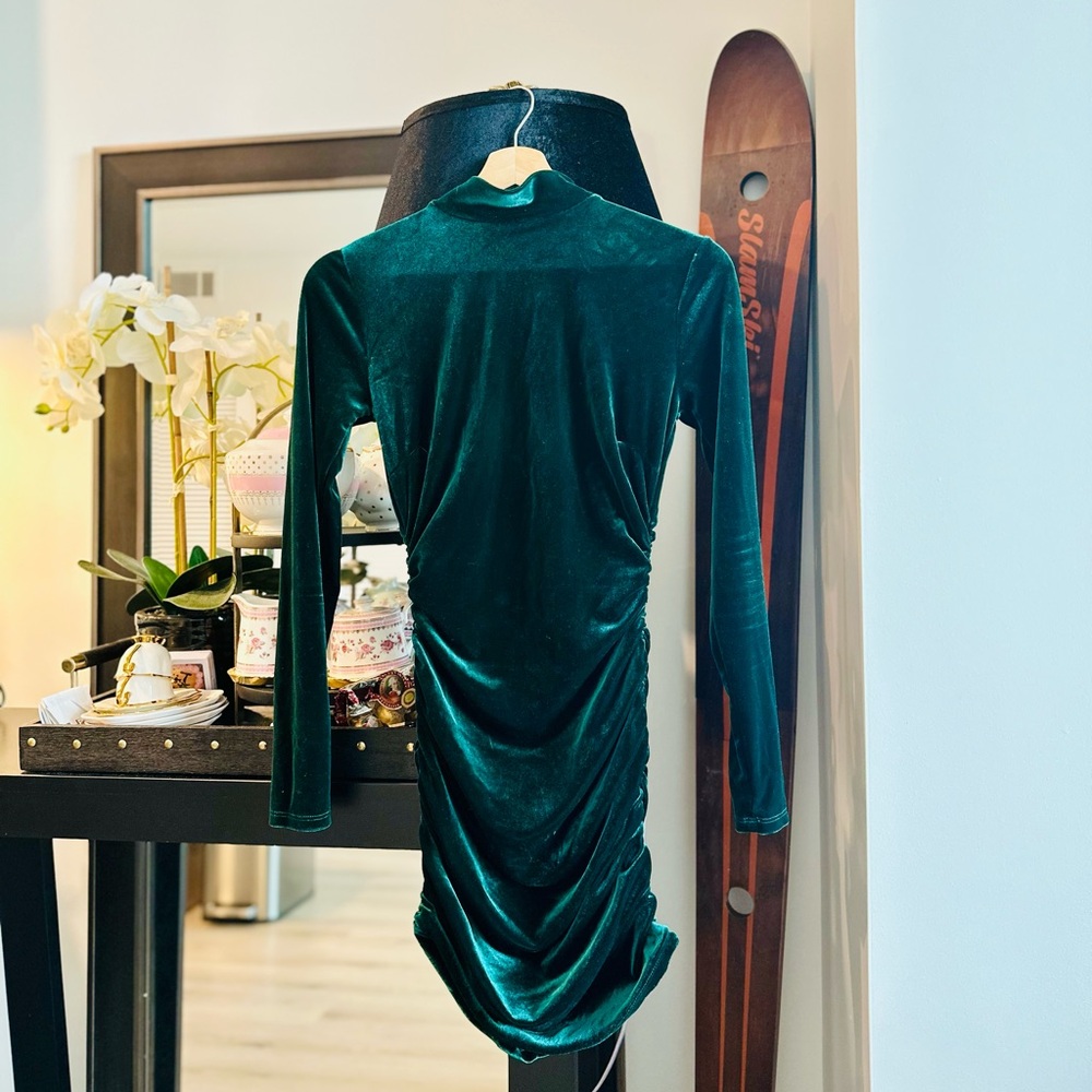 Velvet Green Bodycon Dress